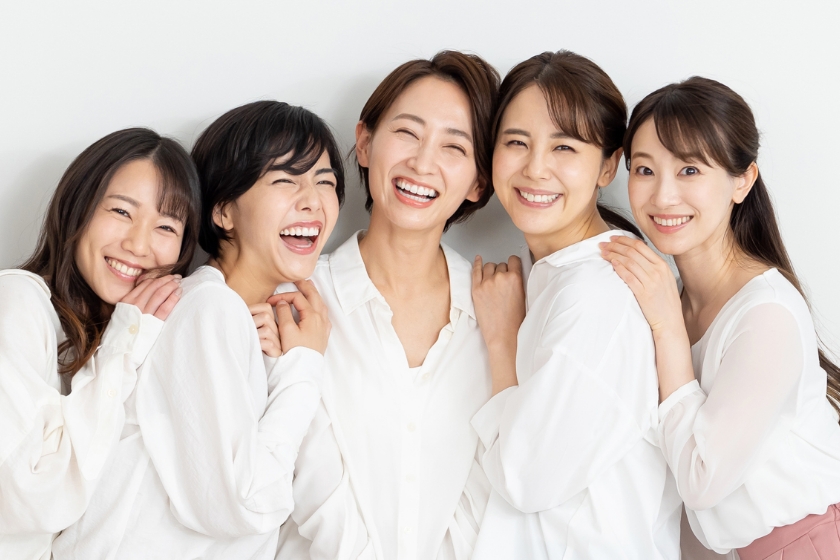 よろこぶ女性ファンイメージ