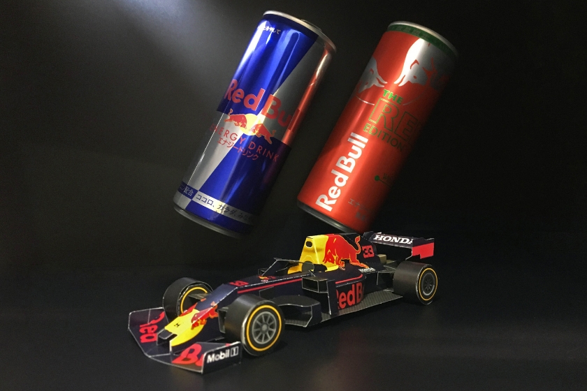 レッドブル缶とRB16Bペーパークラフト