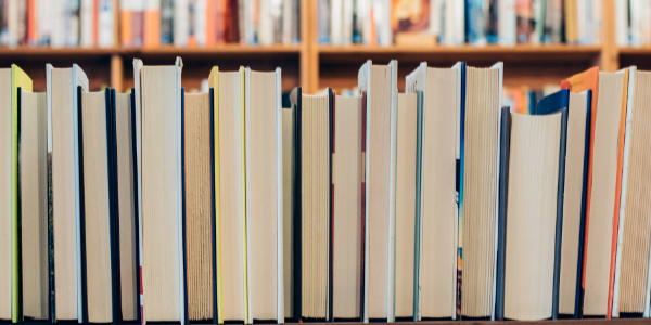 膨大な数の新刊が毎日出版されている