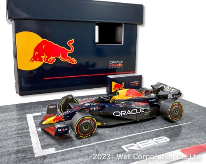 限定のガレージパッケージとRB19ペーパークラフトがセットで手に入るのはこのパックだけ！