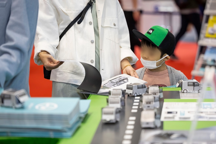 ペーパークラフトも相まって子どもも興味津々