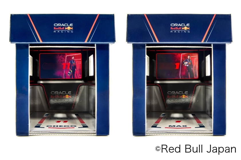 ガレージケースも好きなドライバーを選んでシールでカスタマイズできる