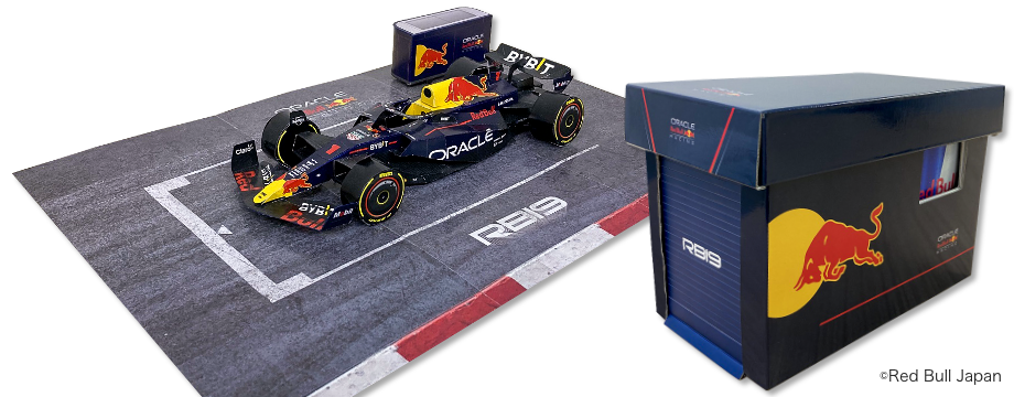 届いた後までファンを楽しませるオリジナルノベルティを実現！