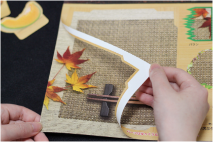 はさみ不要で高齢者も安全に組み立て