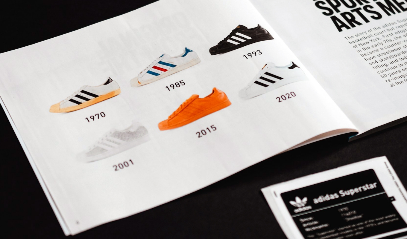 紙は信頼感と権威性を高める