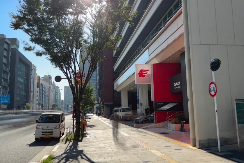 ヒューマンギャラリー入口