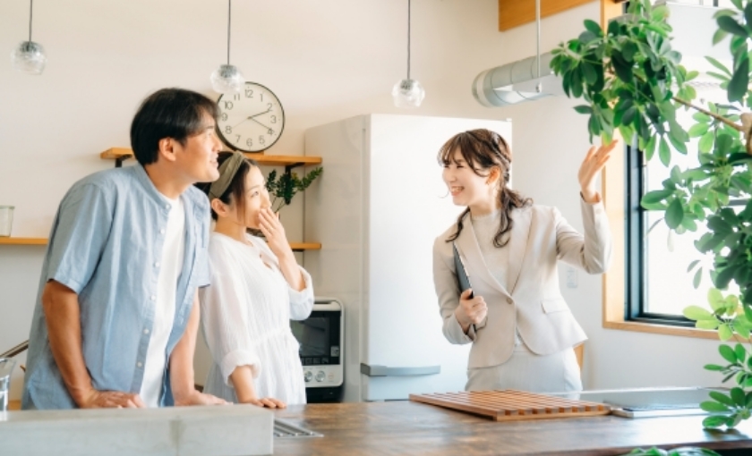 モデルハウスの紹介風景