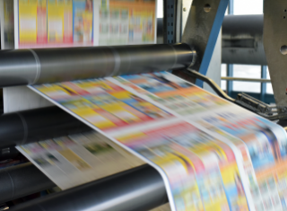 印刷通販と専門印刷会社、どちらが最適？新コラム記事を公開